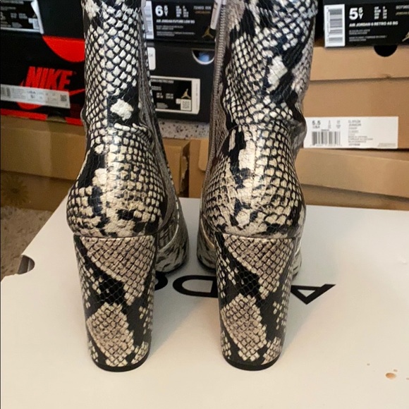 Booties - Picture 3 of 4